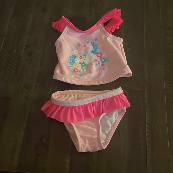 Two piece bathing suit - Picture 1 of 1